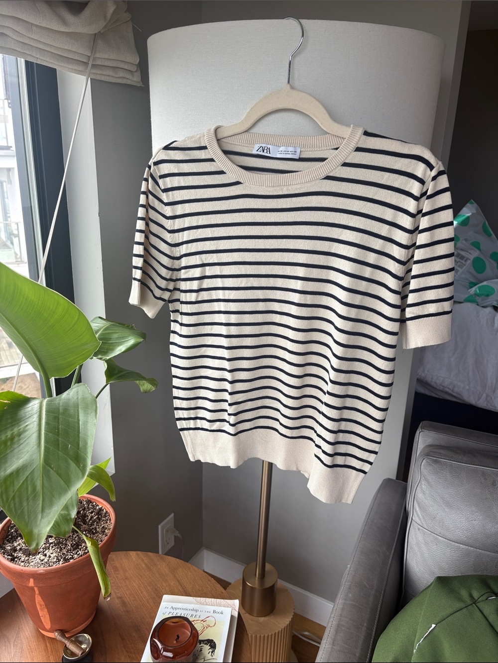 ZARA Cream and Black Striped Short Sleeve Knit Top